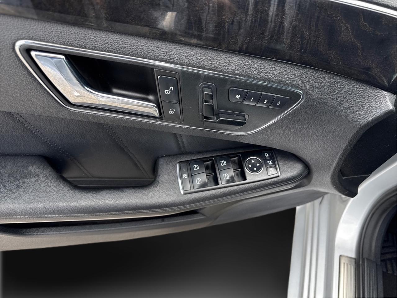 2010 Mercedes-Benz E-Class E550 Photo
