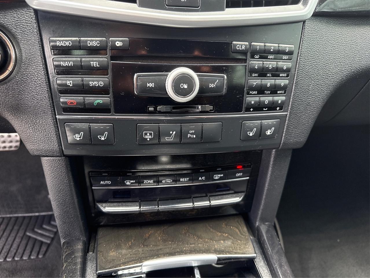 2010 Mercedes-Benz E-Class E550 Photo