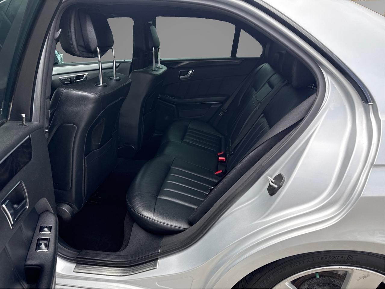 2010 Mercedes-Benz E-Class E550 Photo