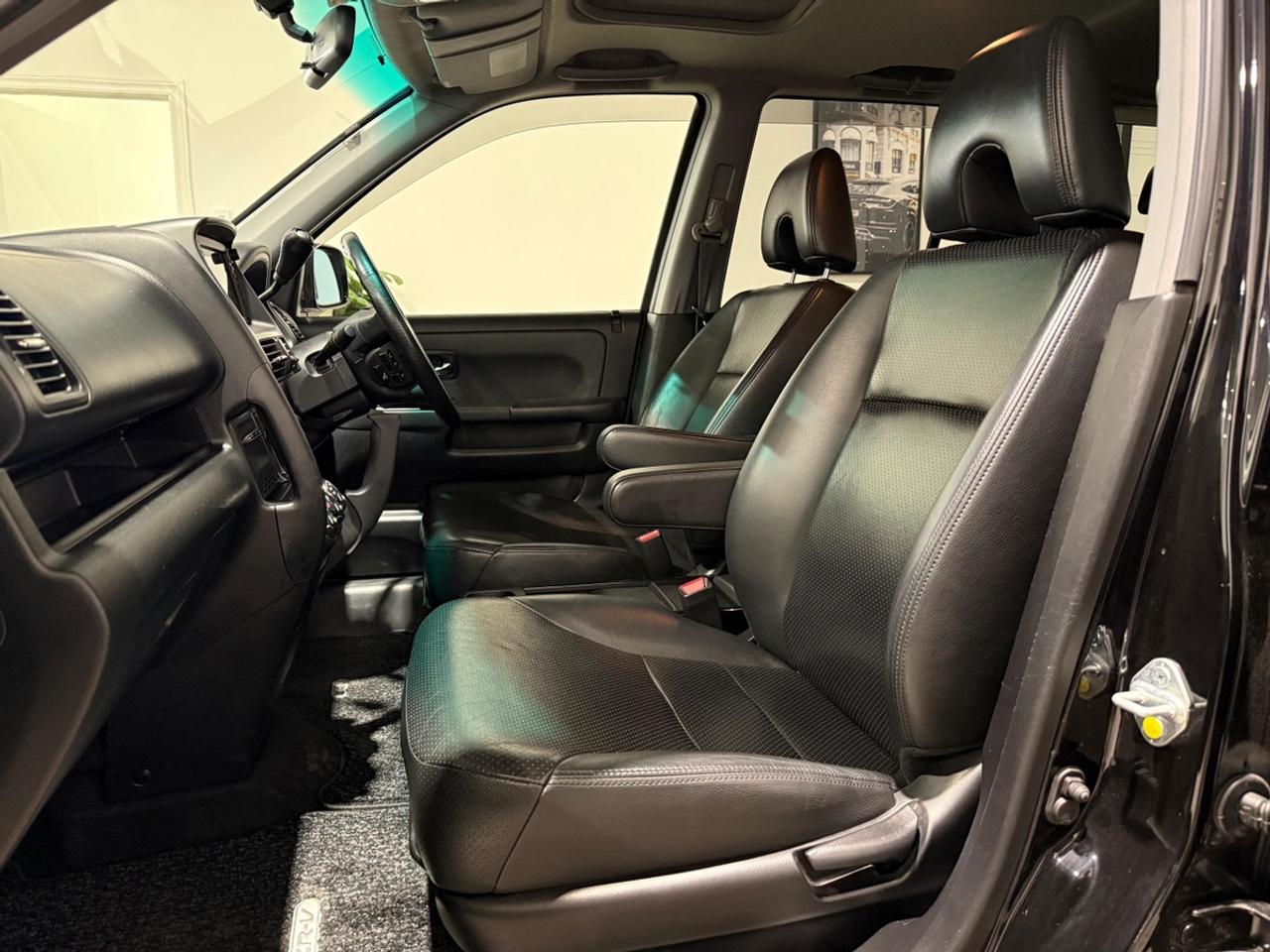 2006 Honda CR-V EX AWD||JDM Import||RHD||Mint Condition Photo