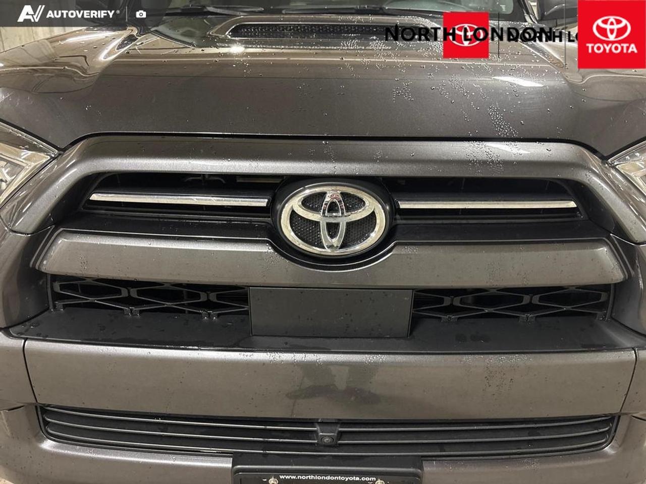 2022 Toyota 4Runner Base 4dr 4x4 Photo
