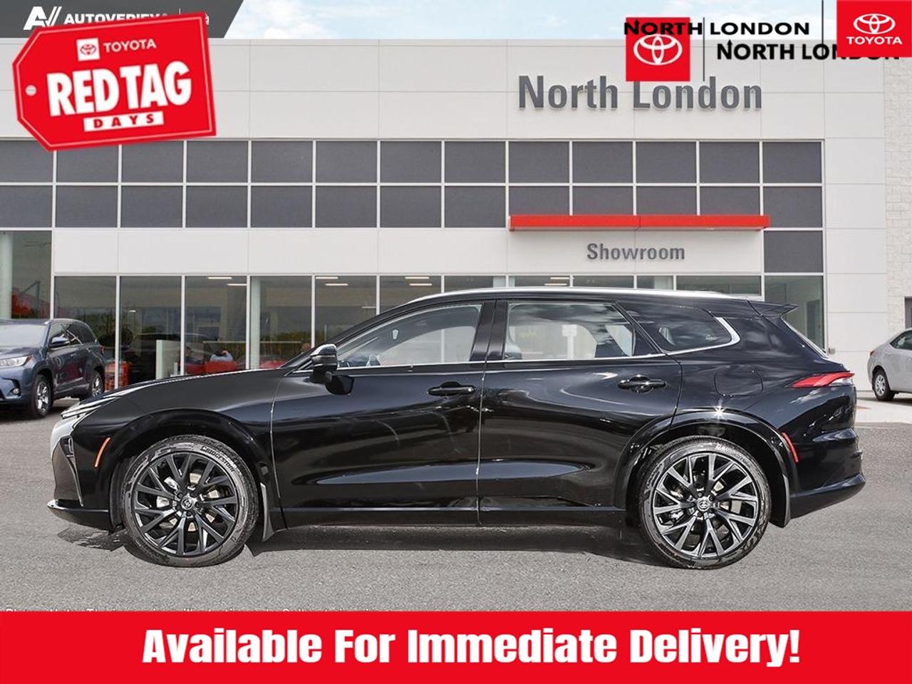 2026 Toyota Crown Signia Limited 4dr All-Wheel Drive Photo