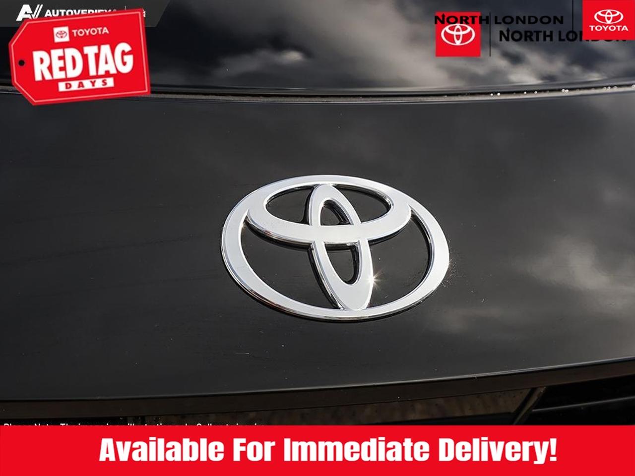 2026 Toyota Crown Signia Limited 4dr All-Wheel Drive Photo