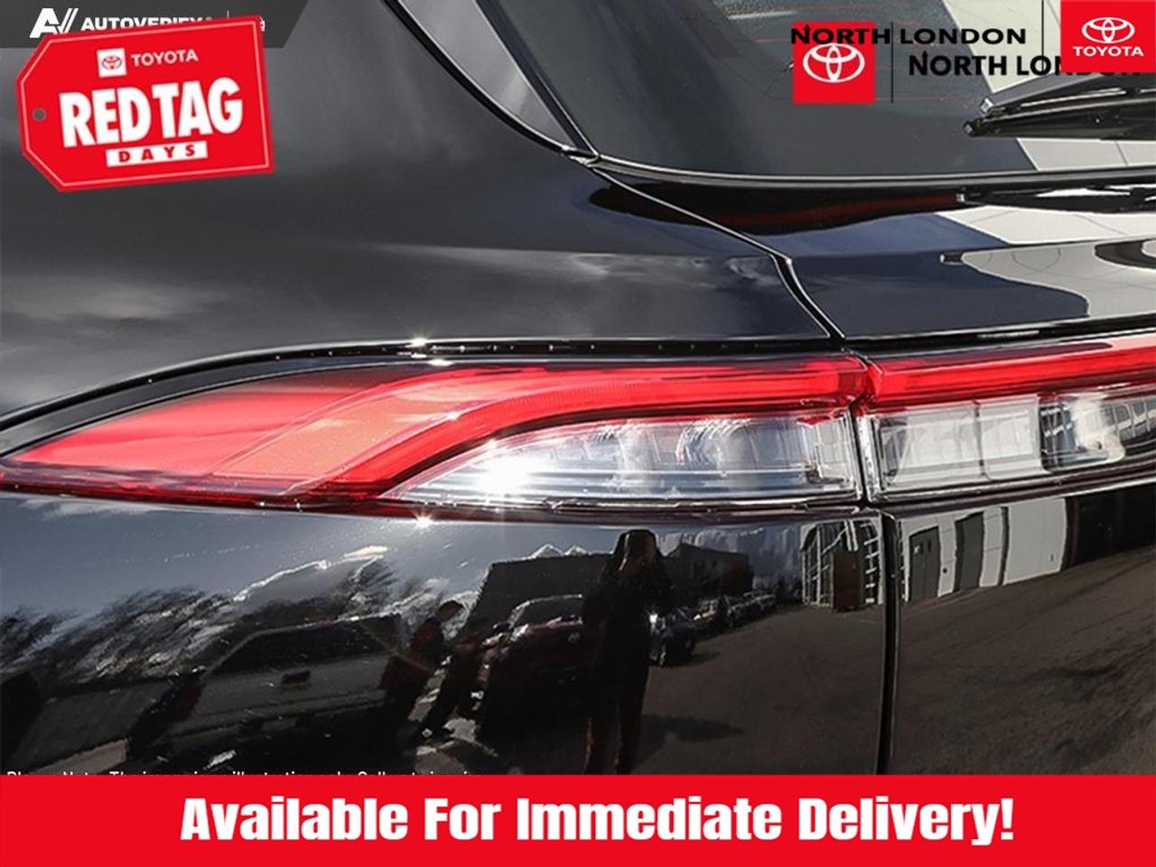 2026 Toyota Crown Signia Limited 4dr All-Wheel Drive Photo