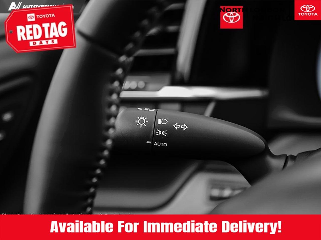 2026 Toyota Crown Signia Limited 4dr All-Wheel Drive Photo