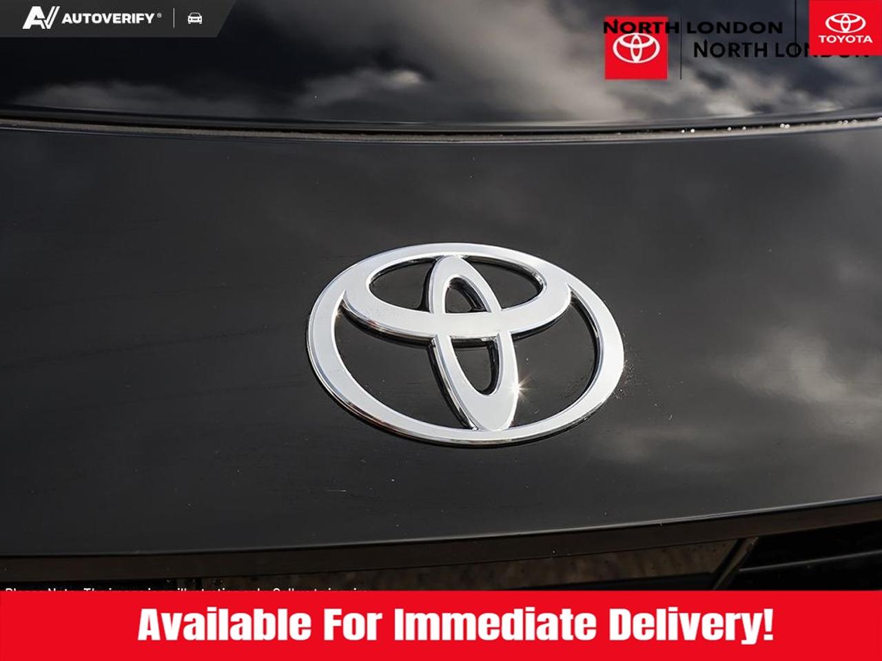 2026 Toyota Crown Signia Limited 4dr All-Wheel Drive Photo