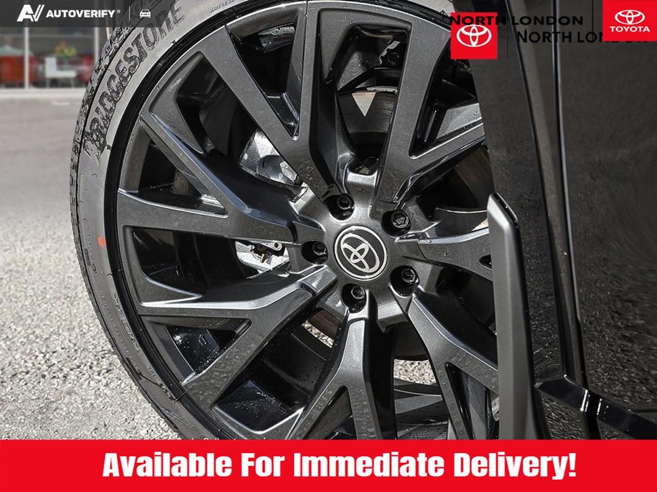 2026 Toyota Crown Signia Limited 4dr All-Wheel Drive Photo