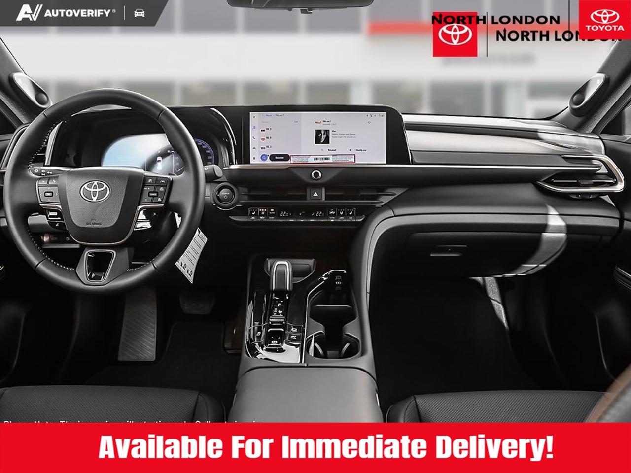 2026 Toyota Crown Signia Limited 4dr All-Wheel Drive Photo