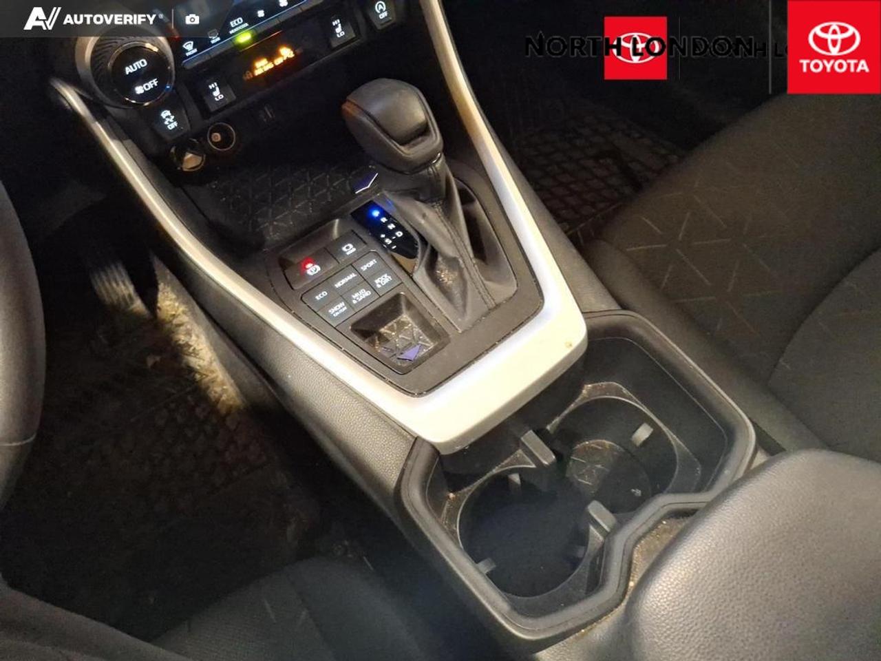2024 Toyota RAV4 XLE 4dr All-wheel Drive Photo
