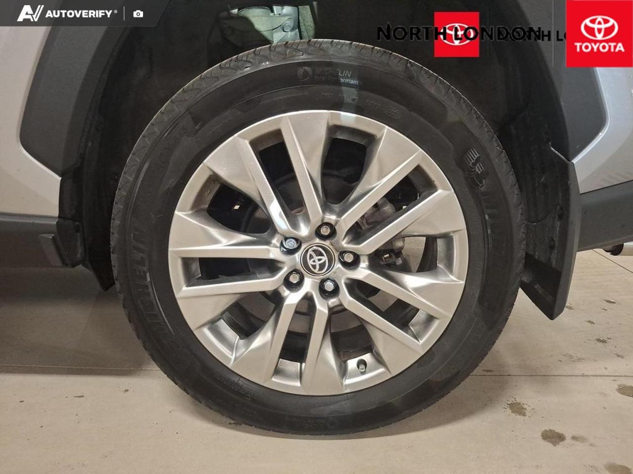 2023 Toyota RAV4 XLE 4dr All-wheel Drive Photo
