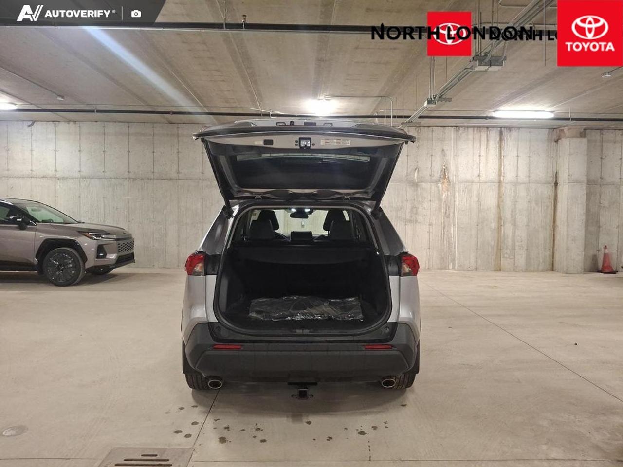 2023 Toyota RAV4 XLE 4dr All-wheel Drive Photo