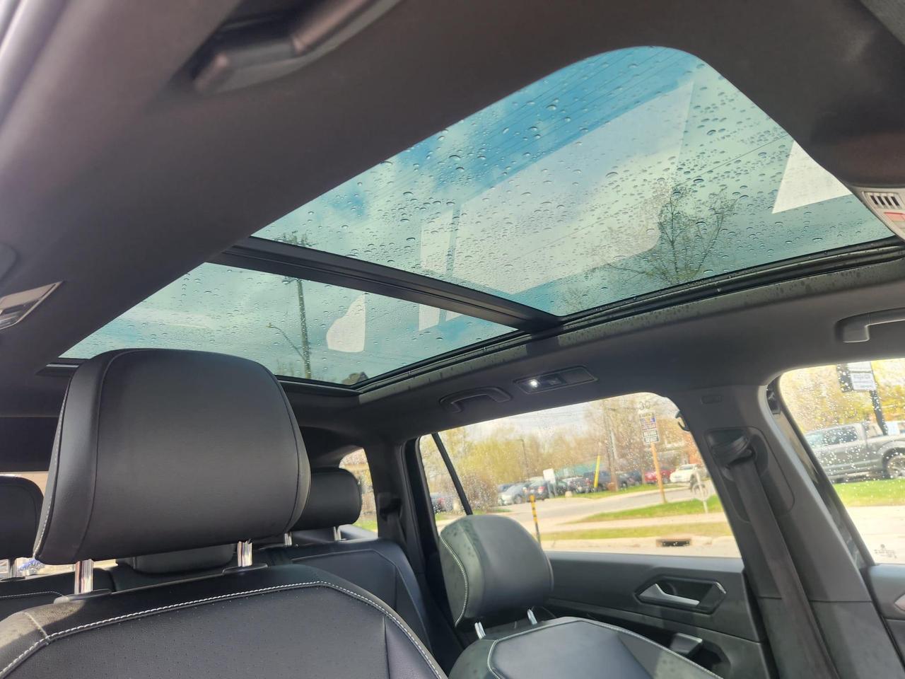 2024 Volkswagen Tiguan Comfortline R-Line Black Edition 4dr All-Wheel Drive 4MOTION Photo