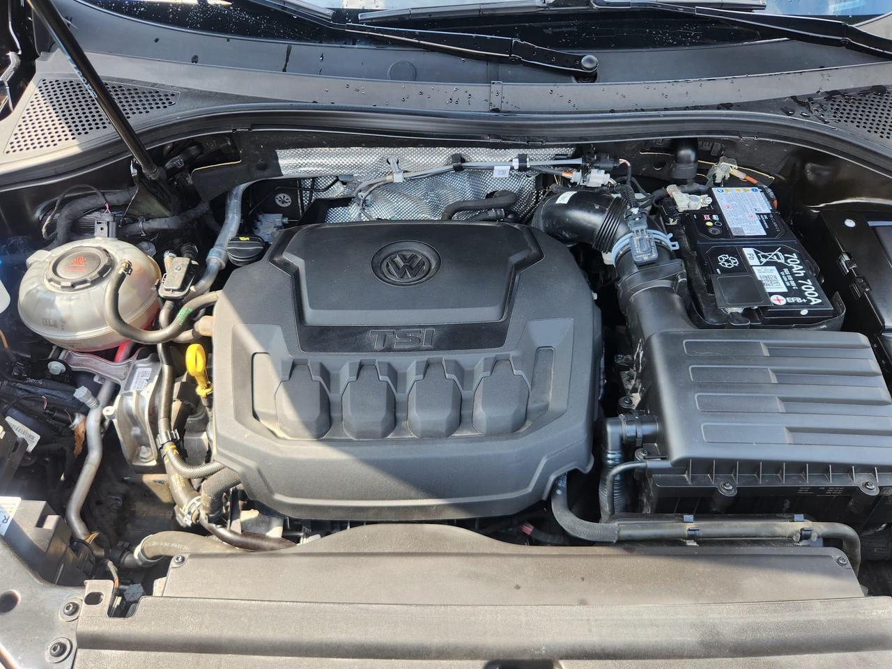 2024 Volkswagen Tiguan Comfortline R-Line Black Edition 4dr All-Wheel Drive 4MOTION Photo