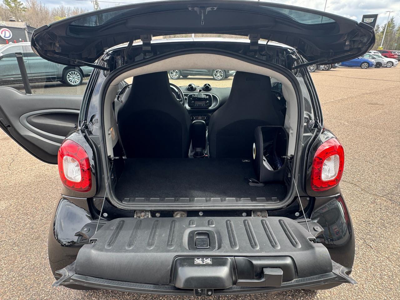 2018 Smart fortwo electric drive passion 2dr Coupe Photo