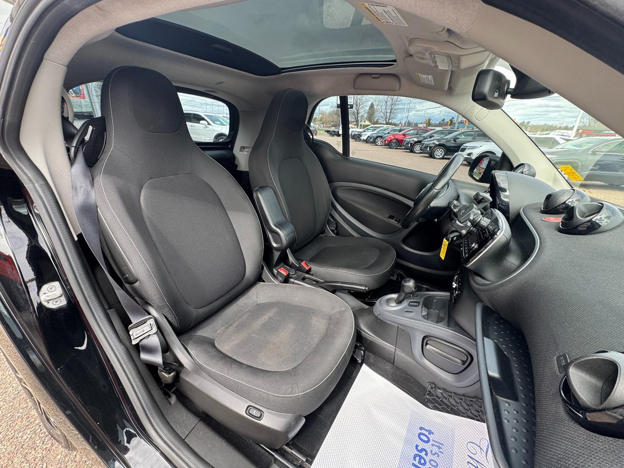 2018 Smart fortwo electric drive passion 2dr Coupe Photo