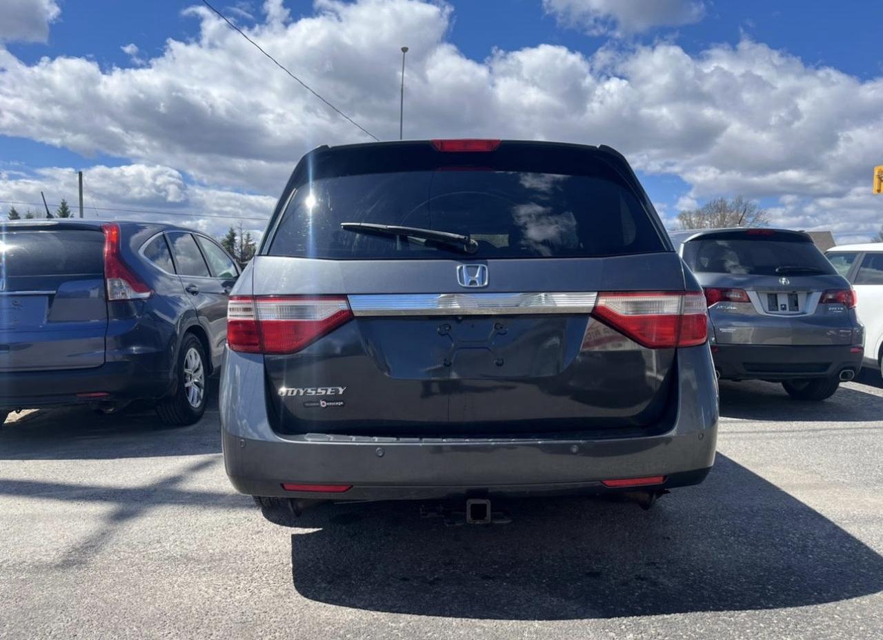 2013 Honda Odyssey EX L Photo