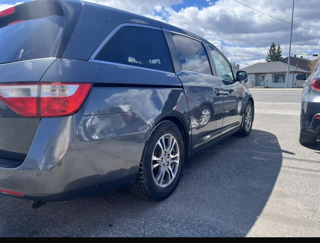 2013 Honda Odyssey EX L Photo