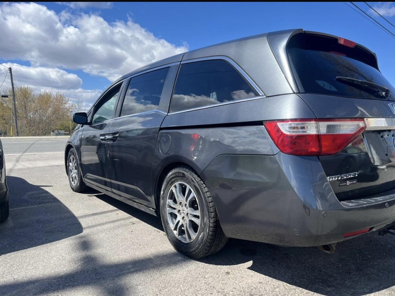 2013 Honda Odyssey EX L Photo