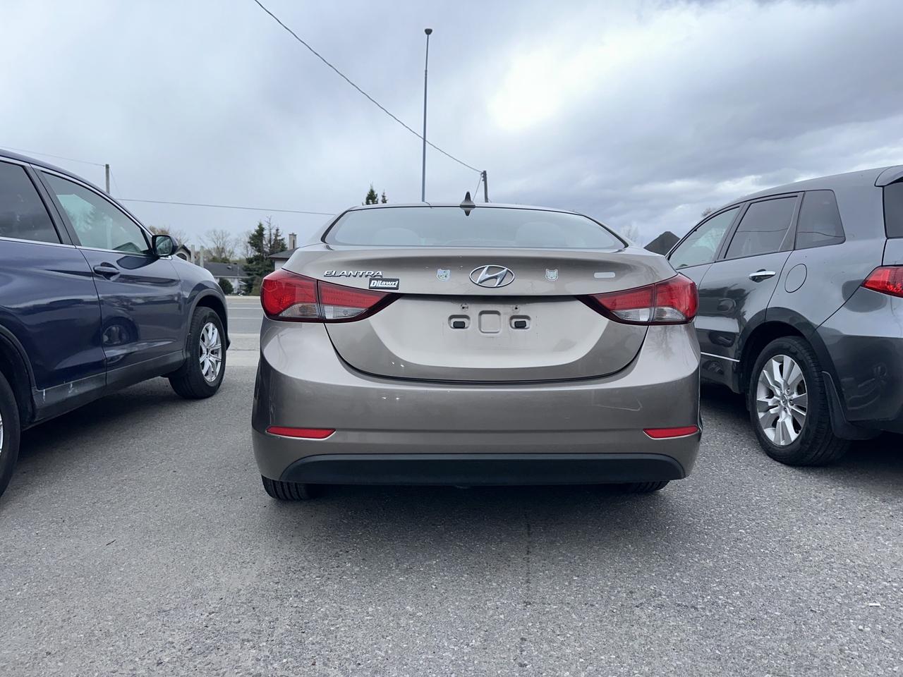 2014 Hyundai Elantra Limited Photo4