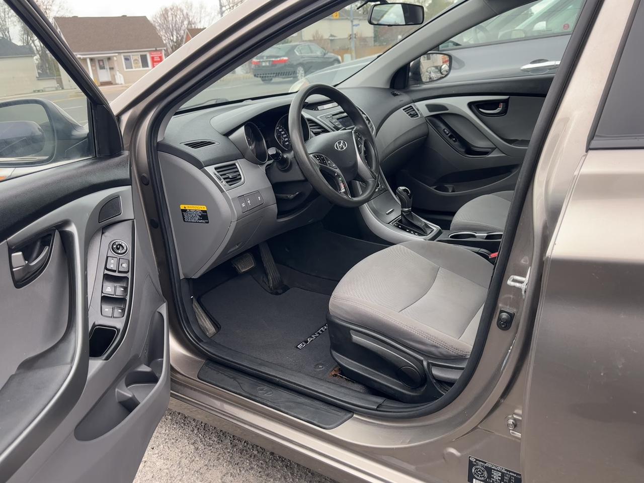 2014 Hyundai Elantra Limited Photo