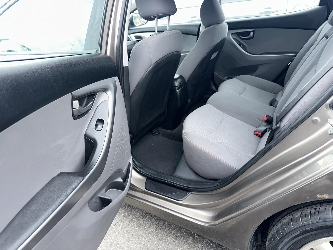 2014 Hyundai Elantra Limited Photo
