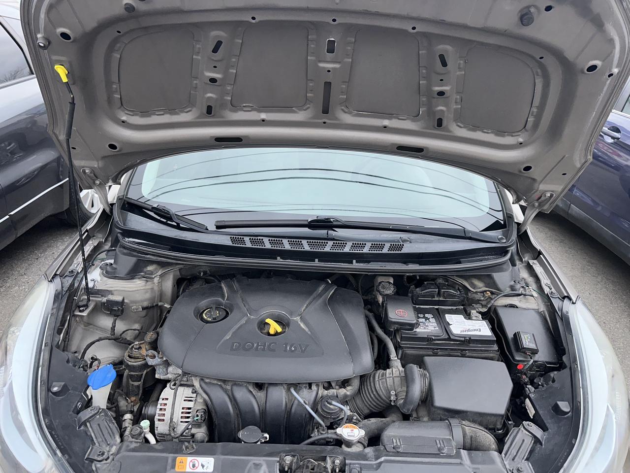2014 Hyundai Elantra Limited Photo