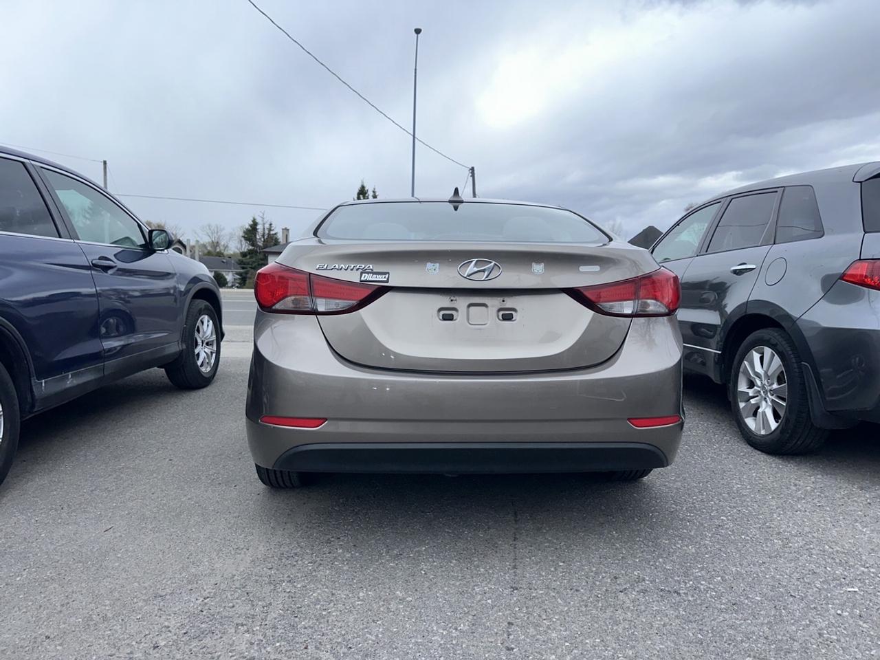 2014 Hyundai Elantra Limited Photo4