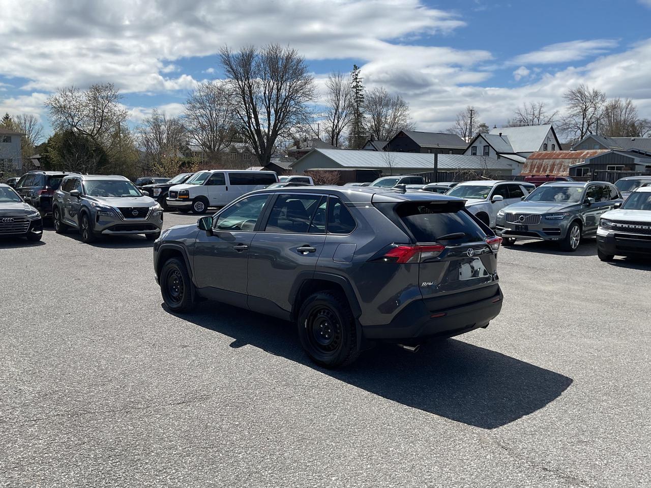2025 Toyota RAV4 LE 4dr All-wheel Drive Photo