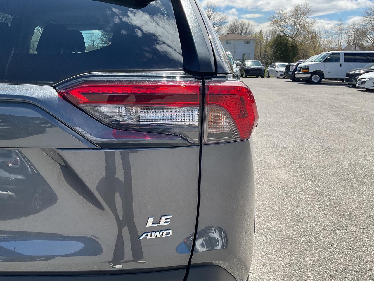 2025 Toyota RAV4 LE 4dr All-wheel Drive Photo
