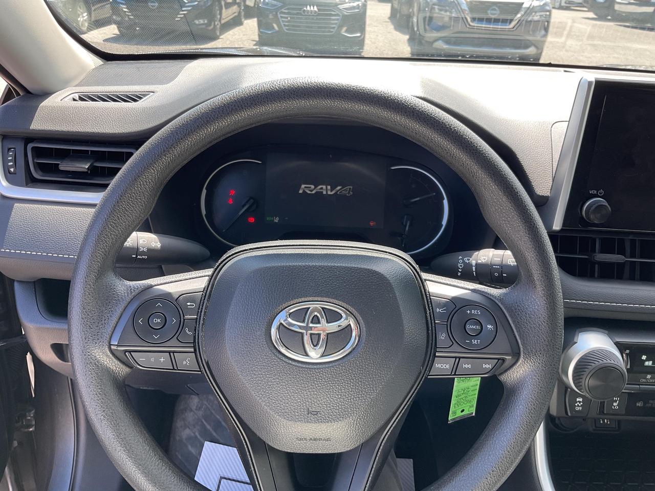 2025 Toyota RAV4 LE 4dr All-wheel Drive Photo