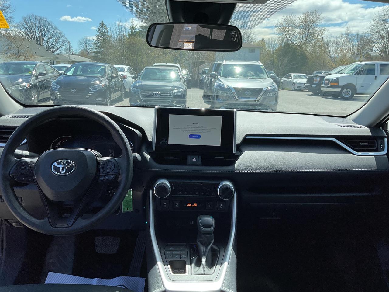 2025 Toyota RAV4 LE 4dr All-wheel Drive Photo