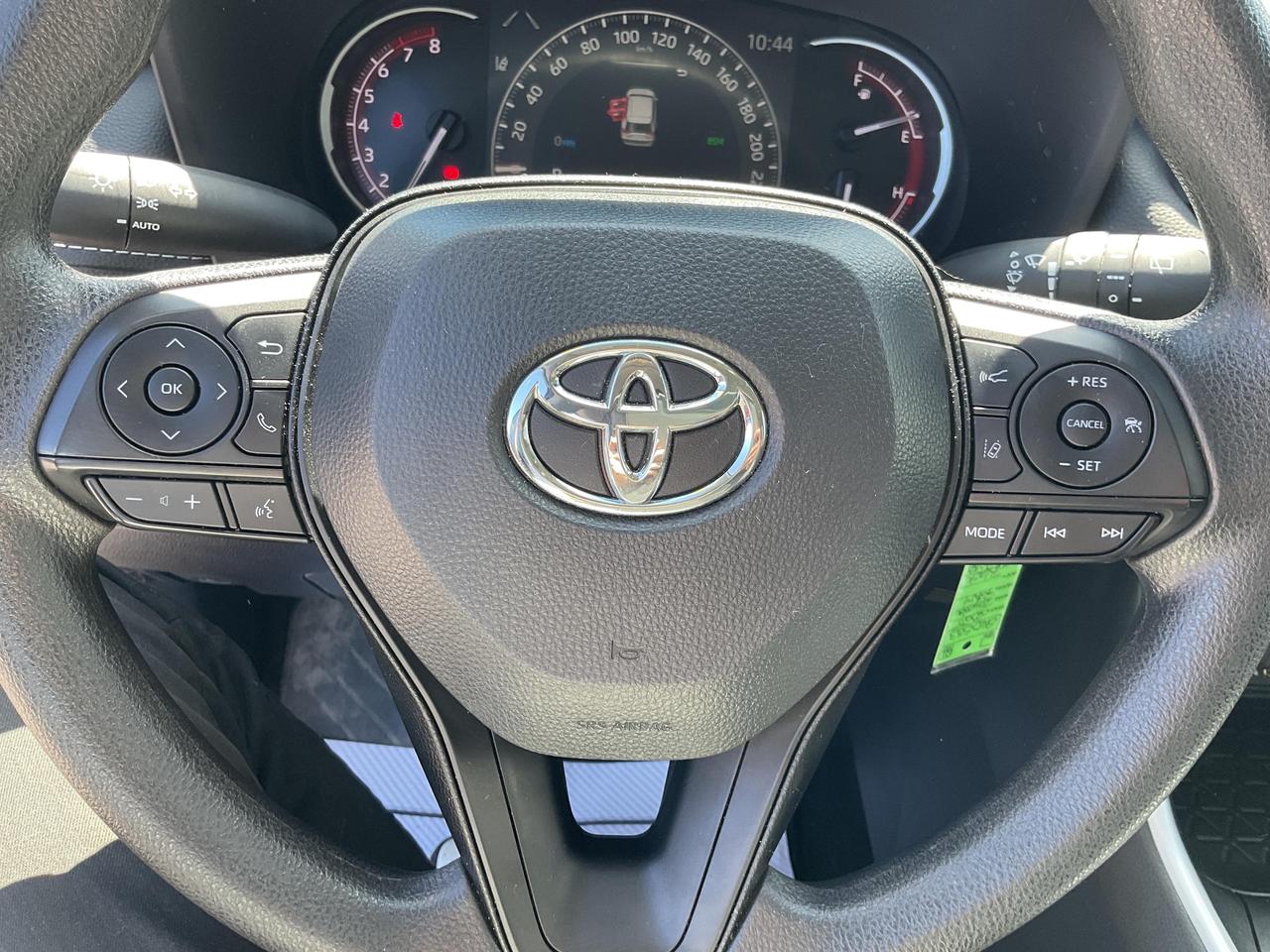 2025 Toyota RAV4 LE 4dr All-wheel Drive Photo