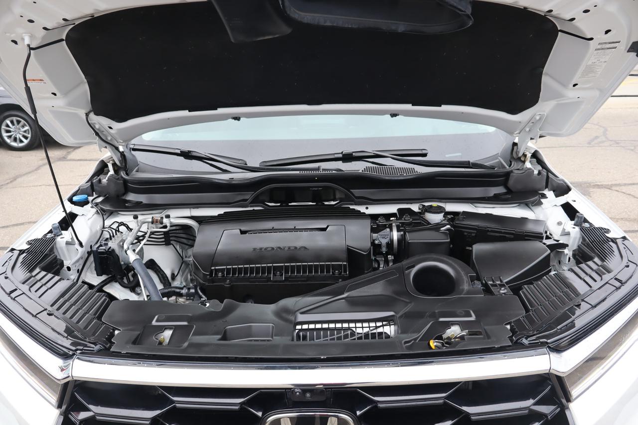 2024 Honda Pilot Touring 4dr All-Wheel Drive Photo