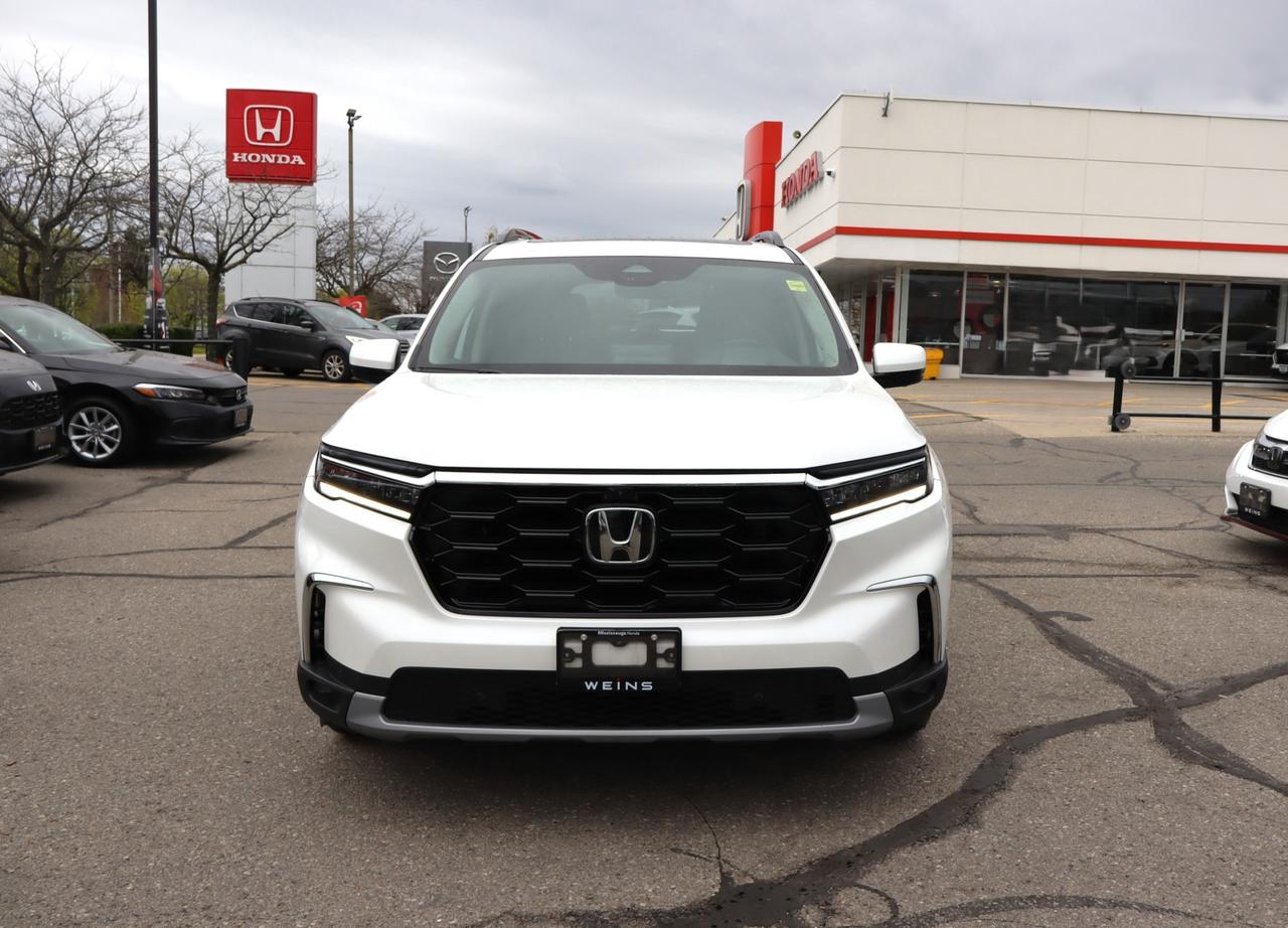 2024 Honda Pilot Touring 4dr All-Wheel Drive Photo