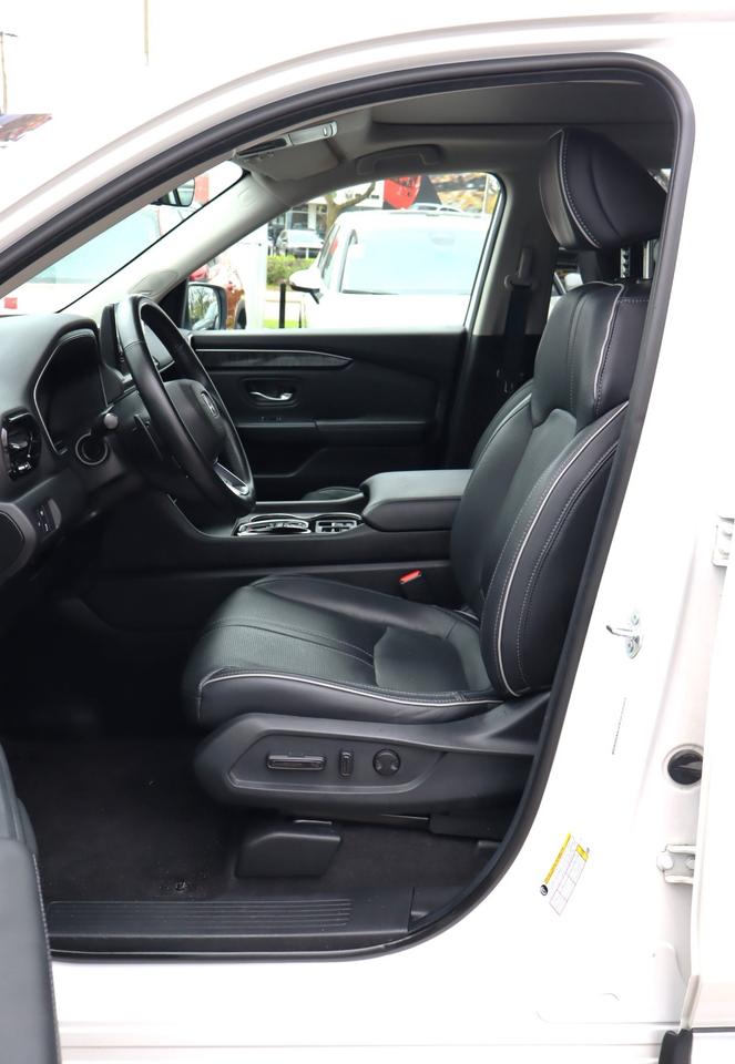 2024 Honda Pilot Touring 4dr All-Wheel Drive Photo