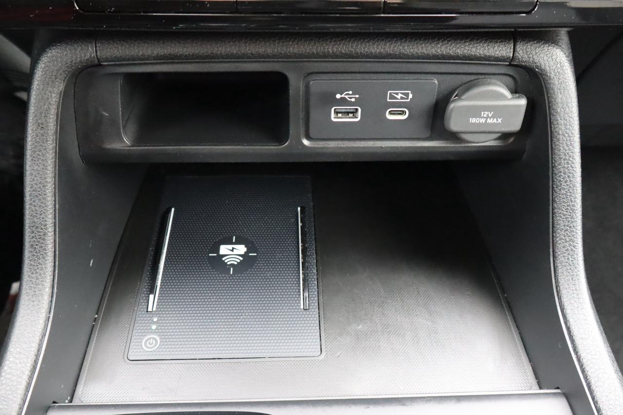 2024 Honda Pilot Touring 4dr All-Wheel Drive Photo