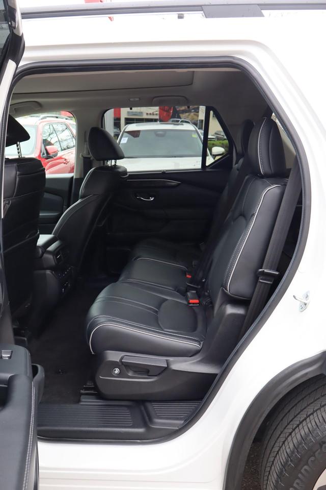 2024 Honda Pilot Touring 4dr All-Wheel Drive Photo