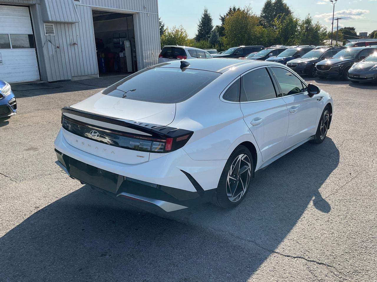 2024 Hyundai Sonata  Photo2