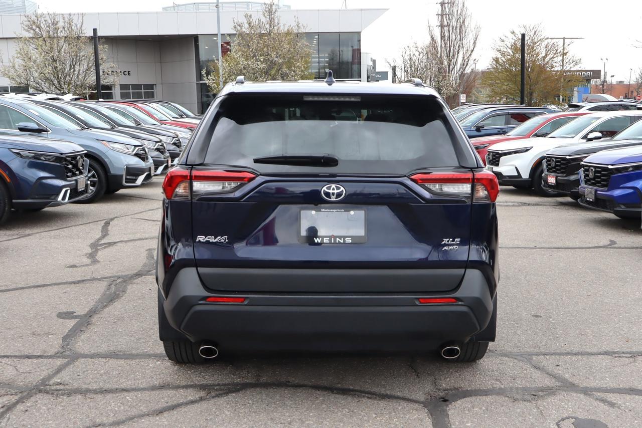 2021 Toyota RAV4 XLE 4dr All-wheel Drive Photo