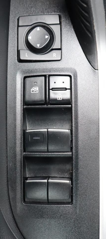 2021 Toyota RAV4 XLE 4dr All-wheel Drive Photo