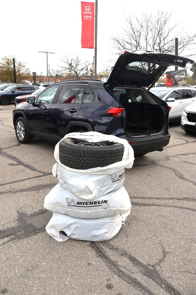 2021 Toyota RAV4 XLE 4dr All-wheel Drive Photo