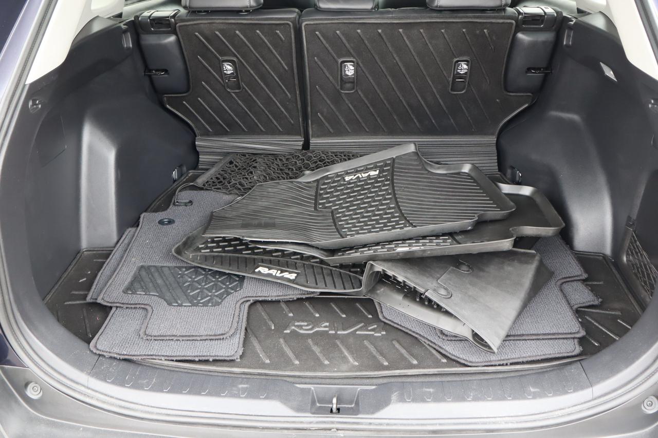 2021 Toyota RAV4 XLE 4dr All-wheel Drive Photo