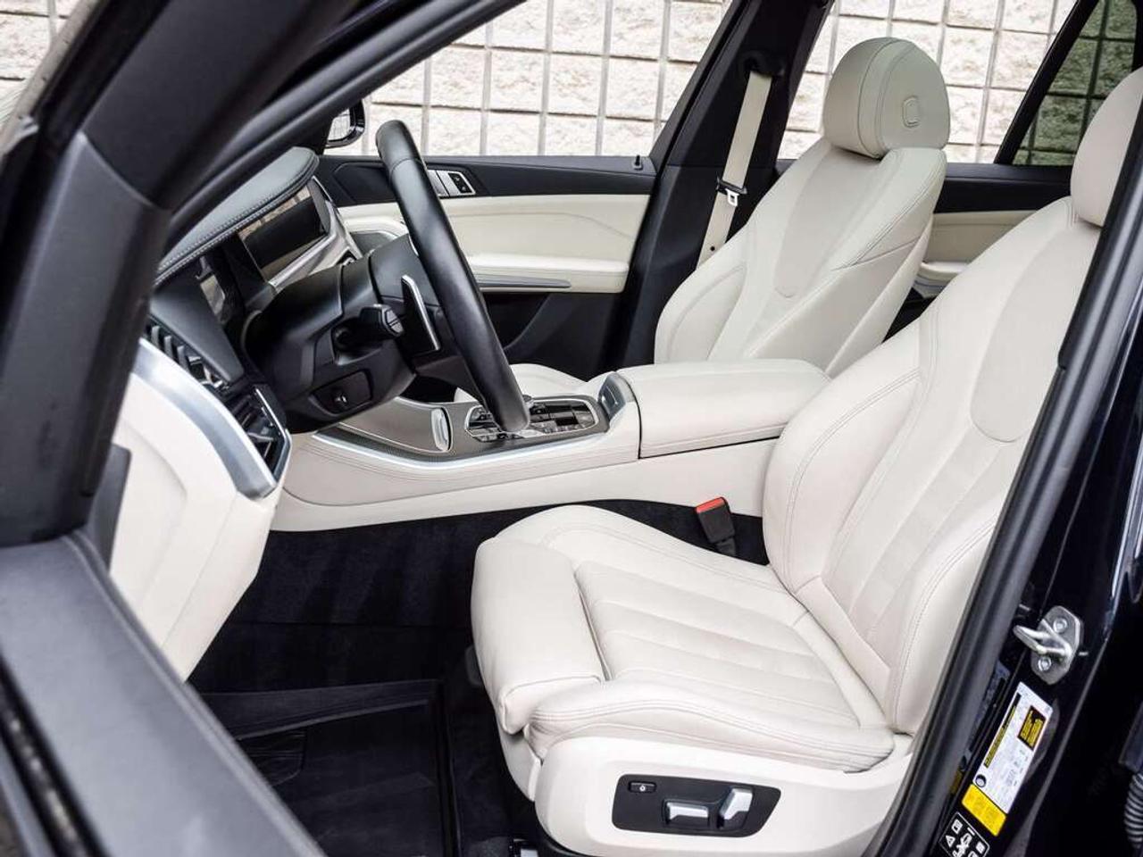 2022 BMW X5 xDrive40i 4dr All-Wheel Drive Sports Activity Vehicle Photo