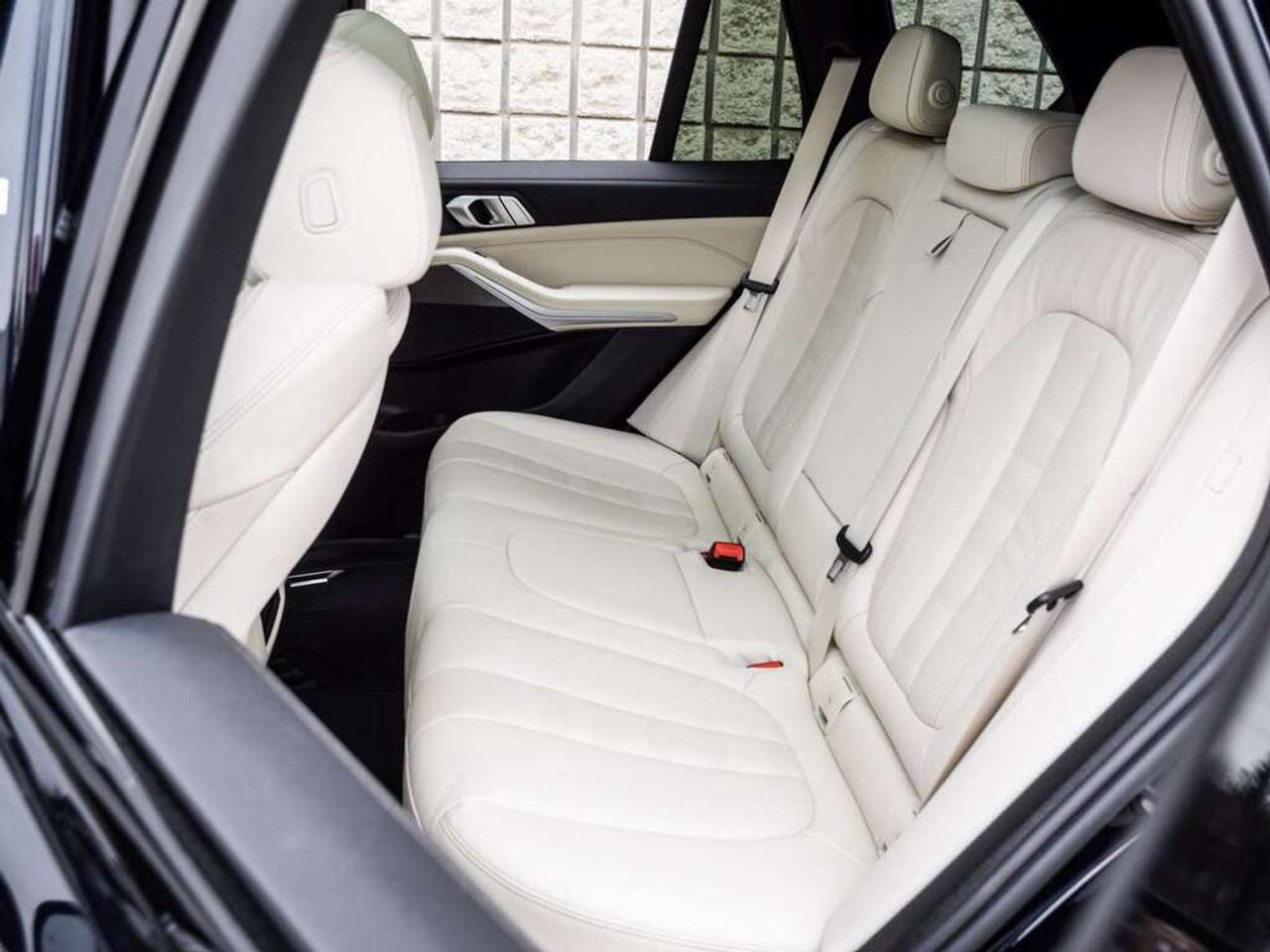 2022 BMW X5 xDrive40i 4dr All-Wheel Drive Sports Activity Vehicle Photo