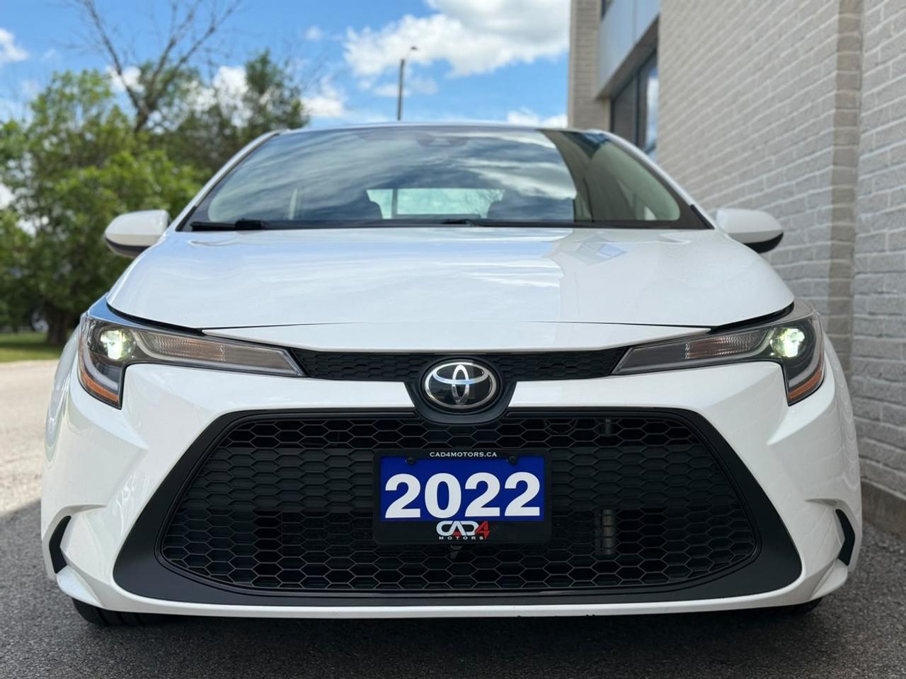 2022 Toyota Corolla LE Photo