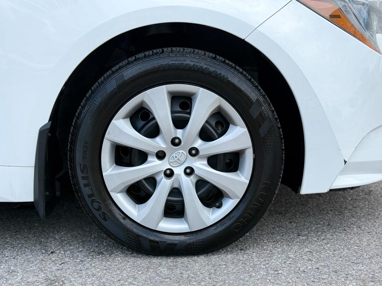 2022 Toyota Corolla LE Photo