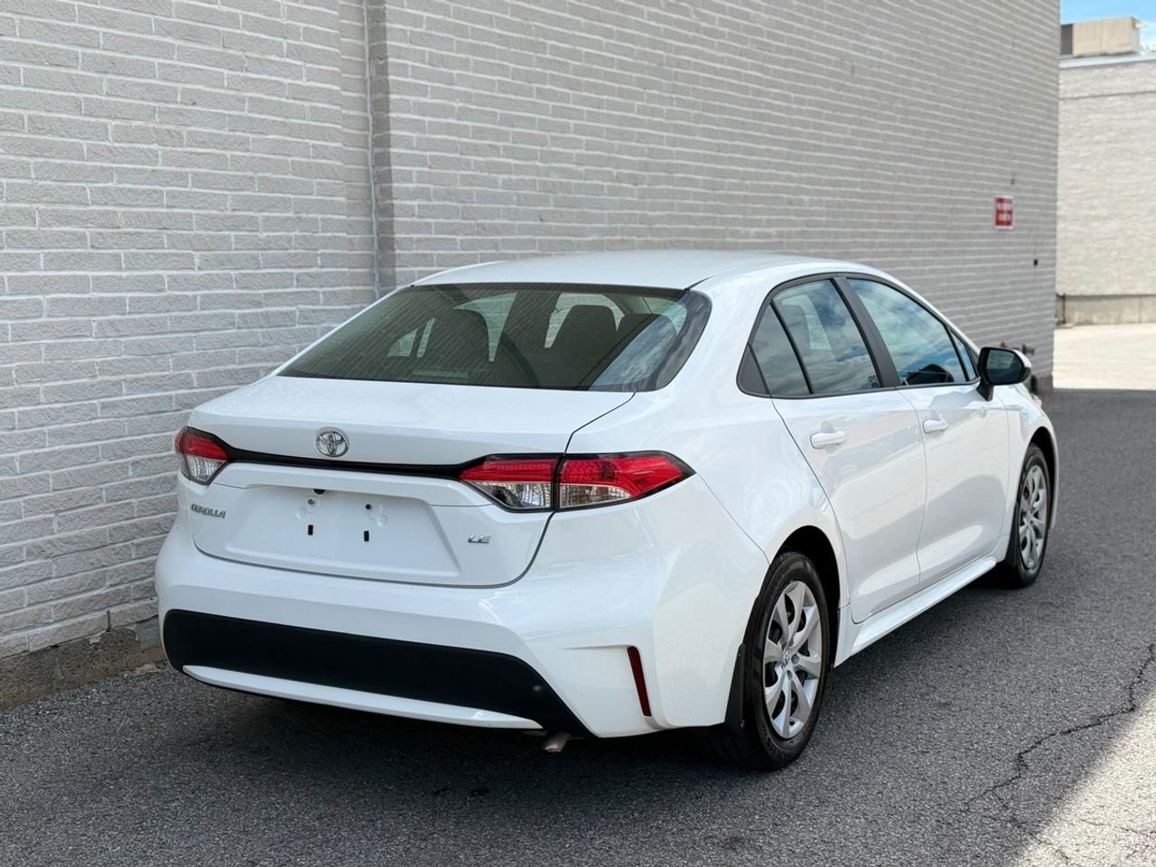 2022 Toyota Corolla LE Photo