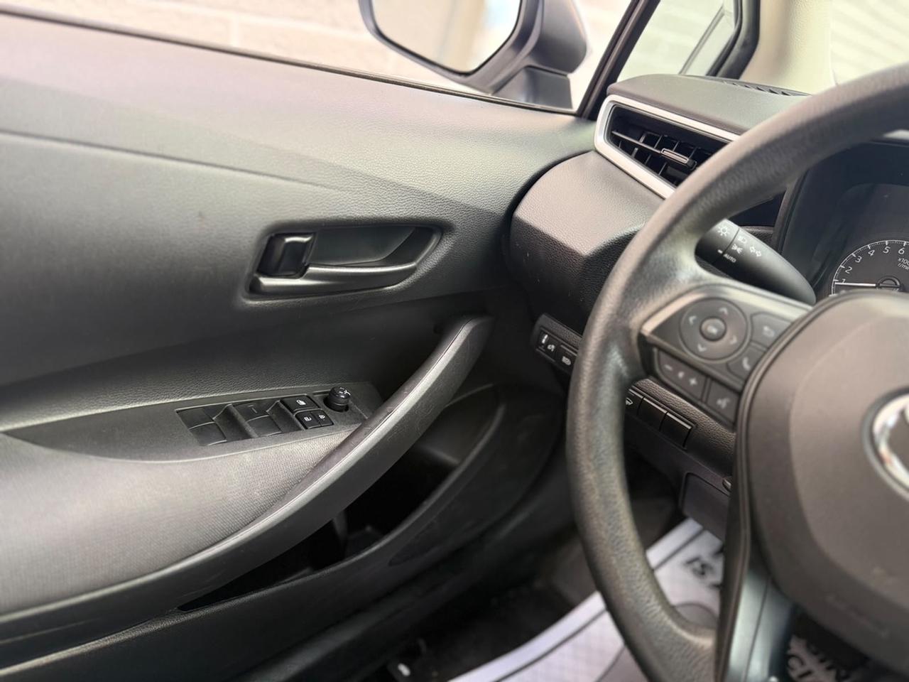 2022 Toyota Corolla LE Photo