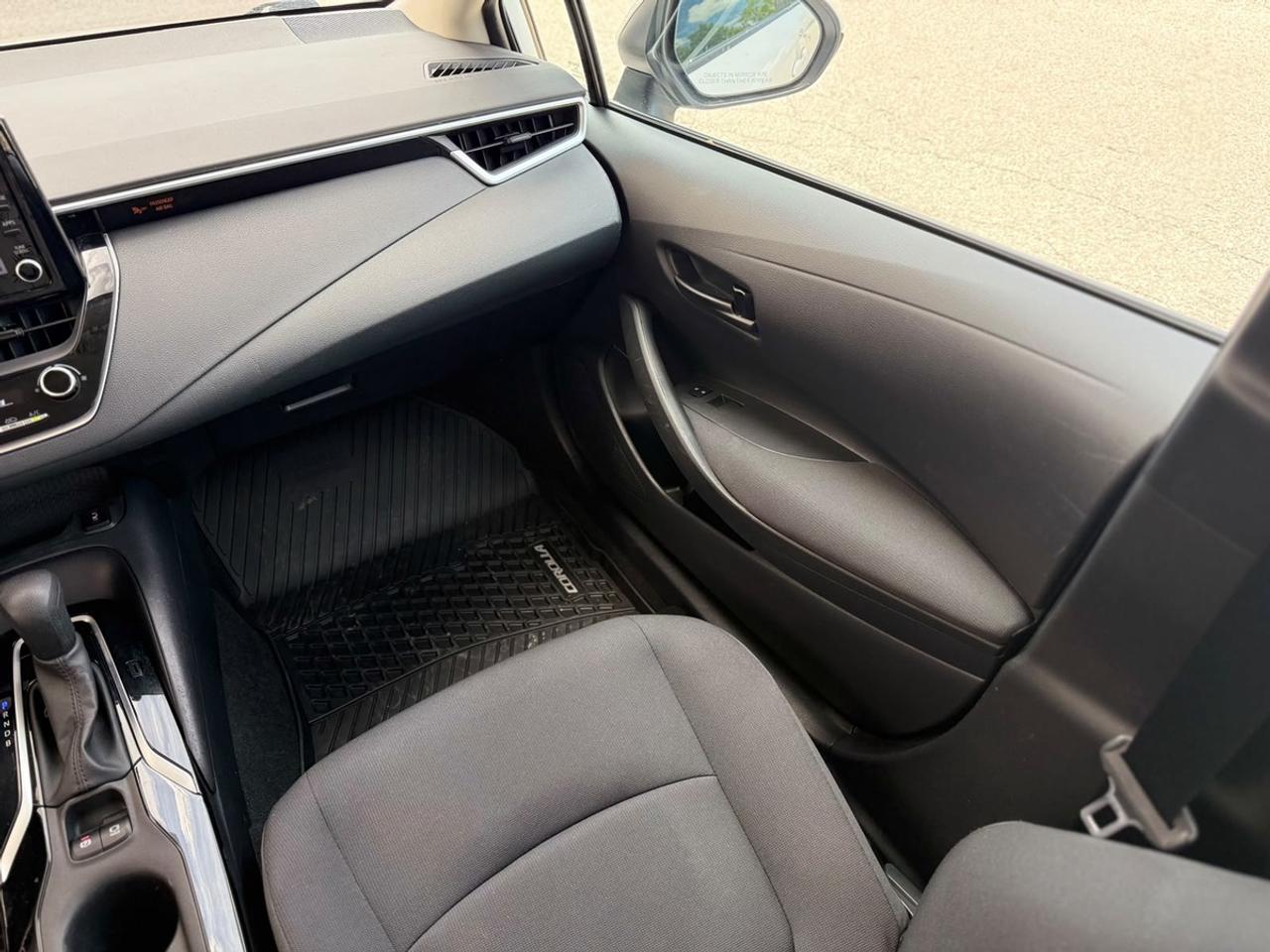 2022 Toyota Corolla LE Photo