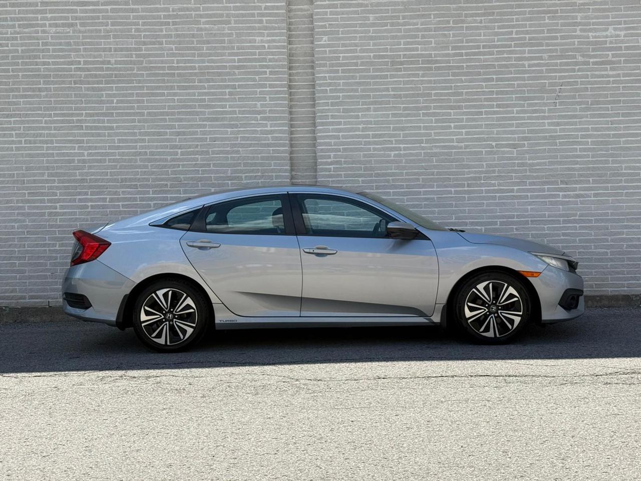 2017 Honda Civic EX Photo